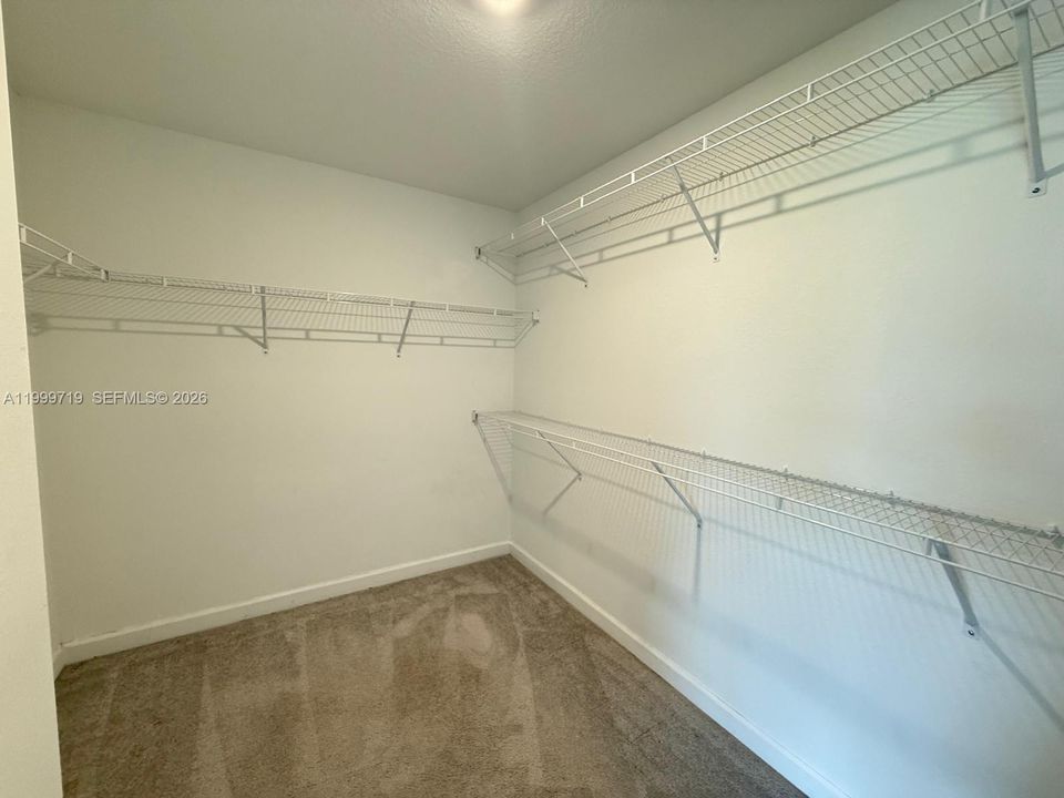 Recently Rented: $3,200 (4 beds, 2 baths, 1754 Square Feet)