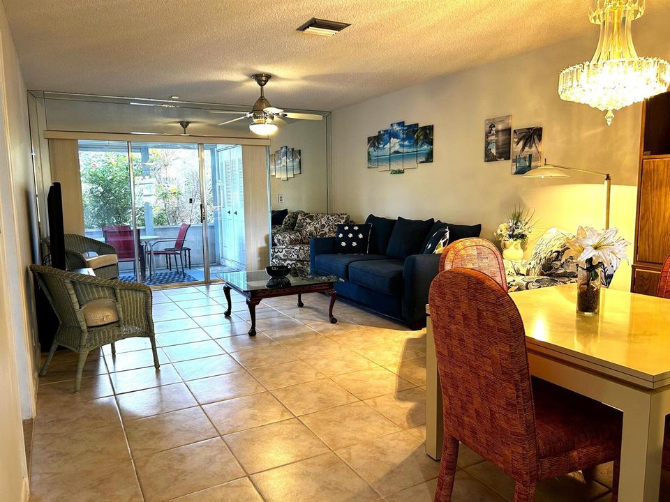 5200 privet LIVING AREA 1