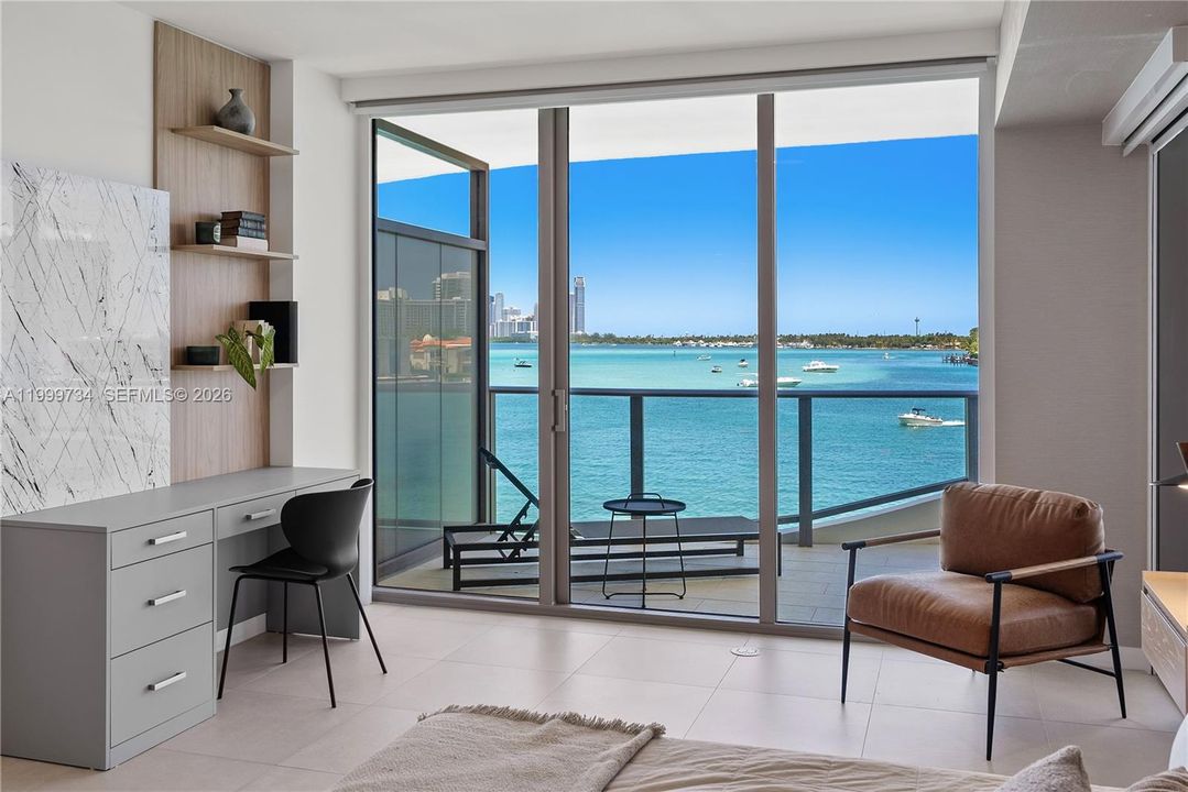 For Sale: $3,790,000 (2 beds, 3 baths, 2514 Square Feet)