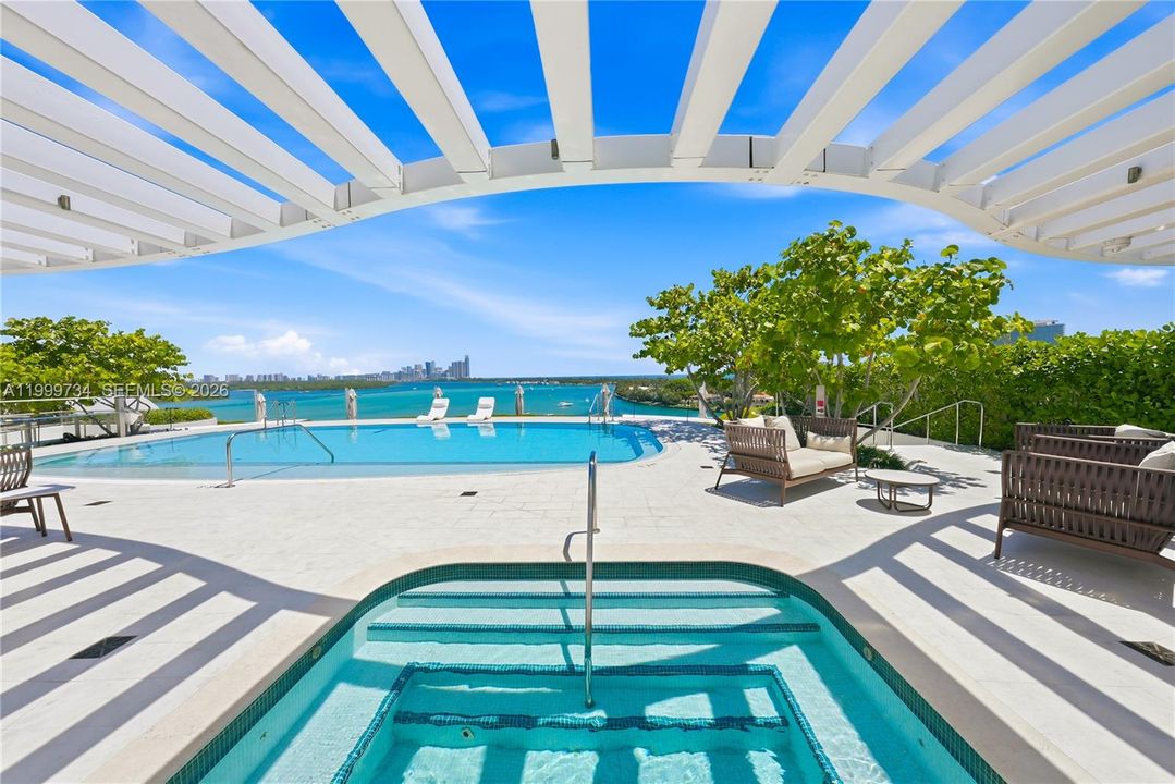For Sale: $3,790,000 (2 beds, 3 baths, 2514 Square Feet)