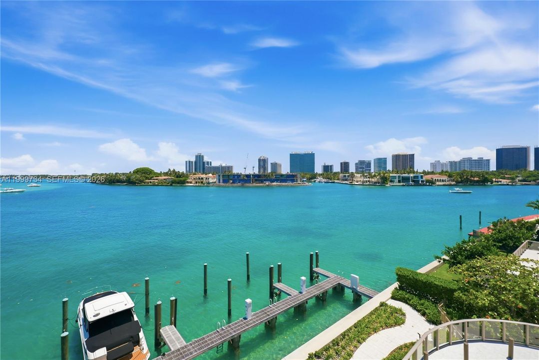 For Sale: $3,790,000 (2 beds, 3 baths, 2514 Square Feet)