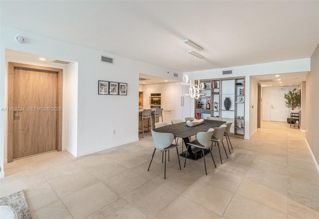 For Sale: $3,790,000 (2 beds, 3 baths, 2514 Square Feet)