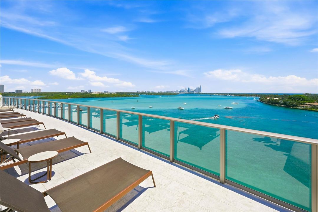 For Sale: $3,790,000 (2 beds, 3 baths, 2514 Square Feet)