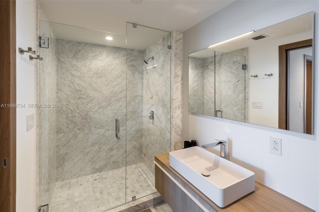 2nd bathroom