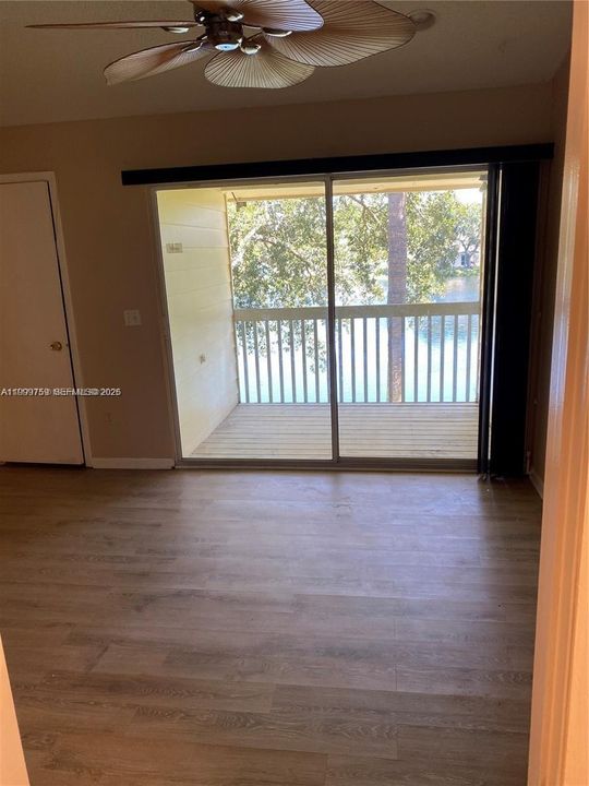 En Venta: $324,000 (2 camas, 2 baños, 1177 Pies cuadrados)
