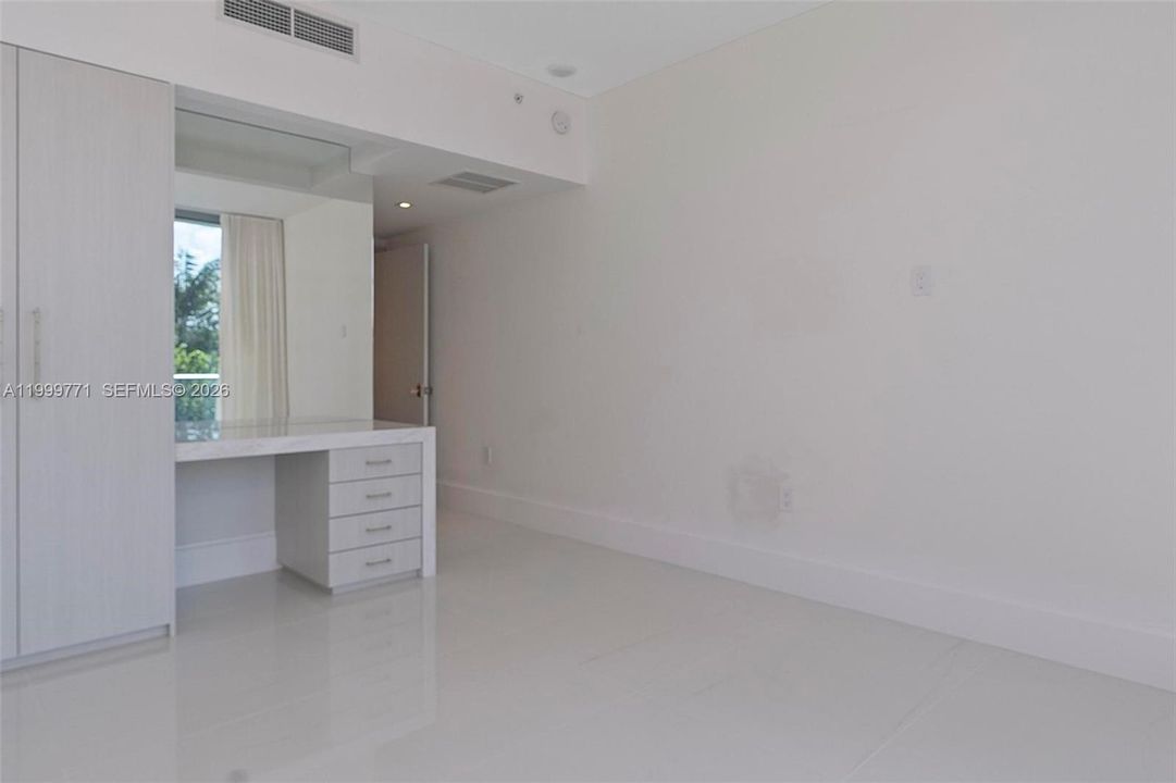 En Venta: $1,874,000 (2 camas, 4 baños, 2408 Pies cuadrados)
