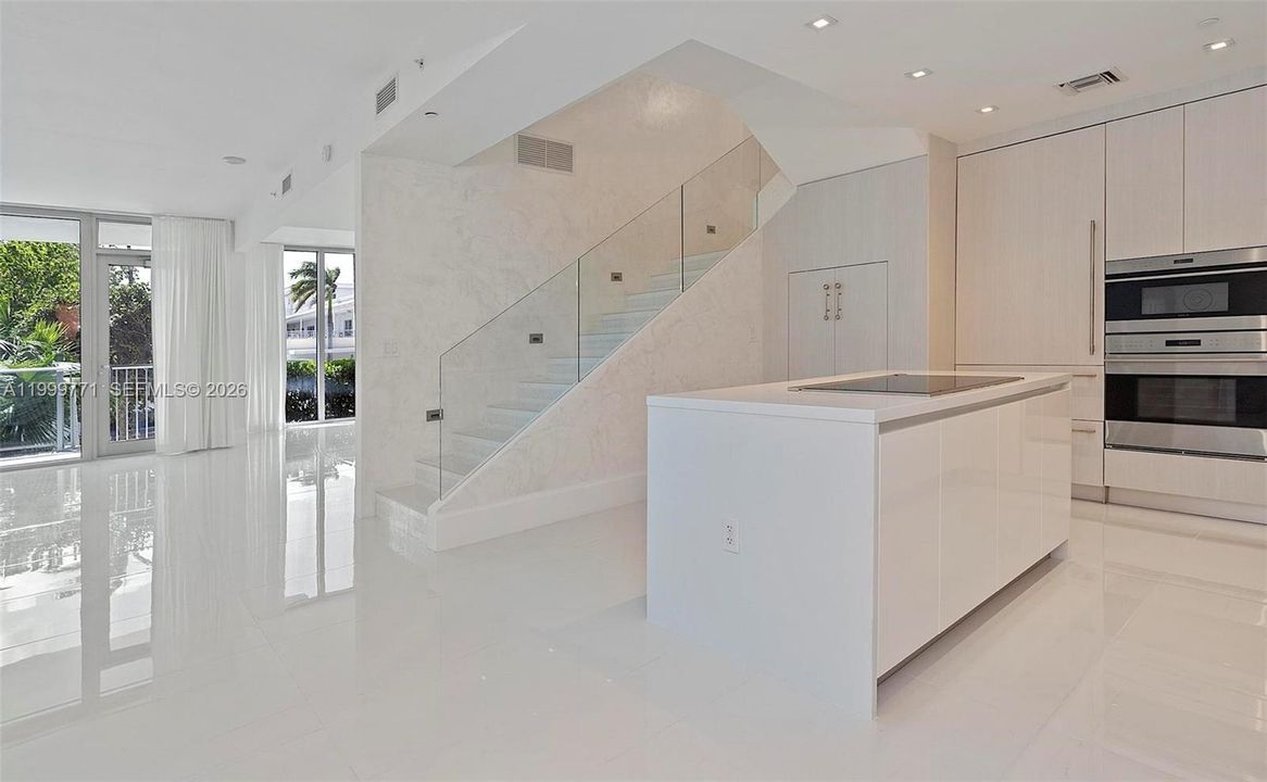 En Venta: $1,874,000 (2 camas, 4 baños, 2408 Pies cuadrados)