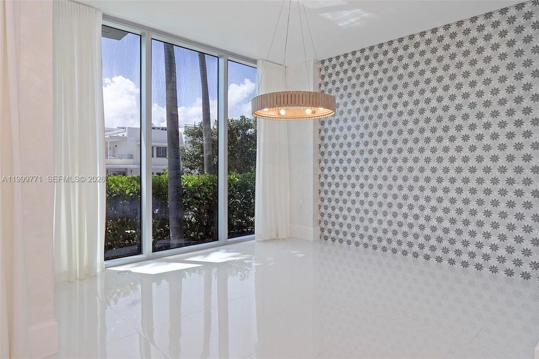 En Venta: $1,874,000 (2 camas, 4 baños, 2408 Pies cuadrados)