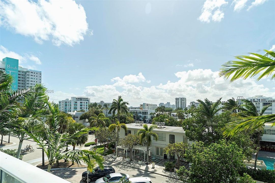 En Venta: $1,874,000 (2 camas, 4 baños, 2408 Pies cuadrados)