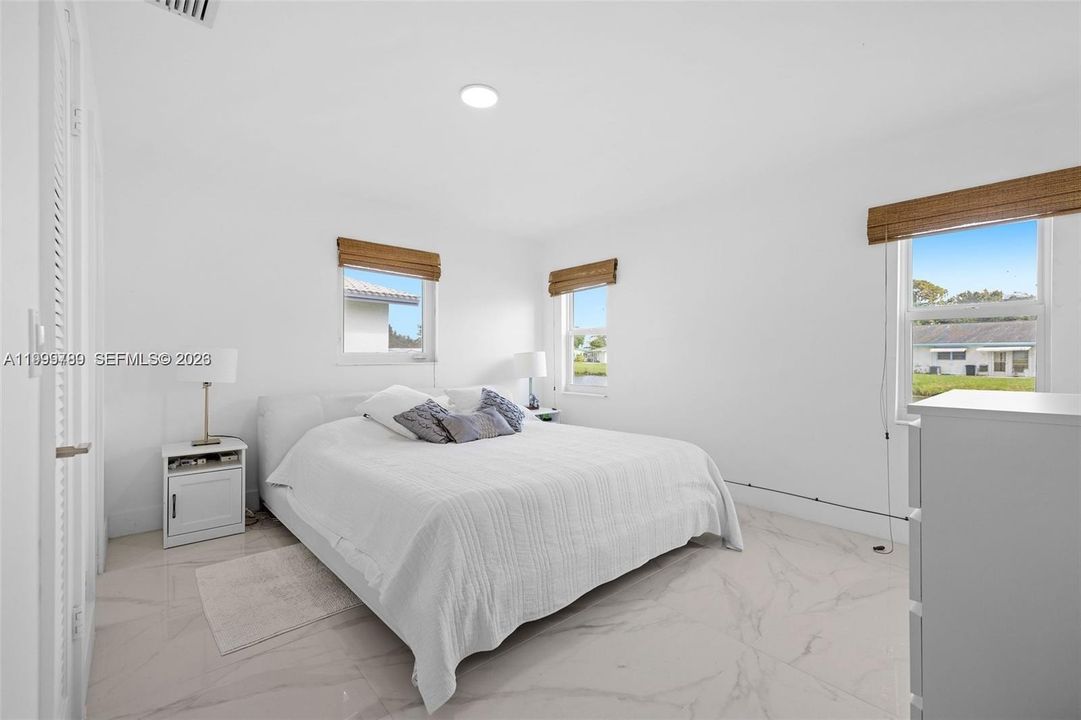 En Venta: $456,500 (2 camas, 2 baños, 1438 Pies cuadrados)