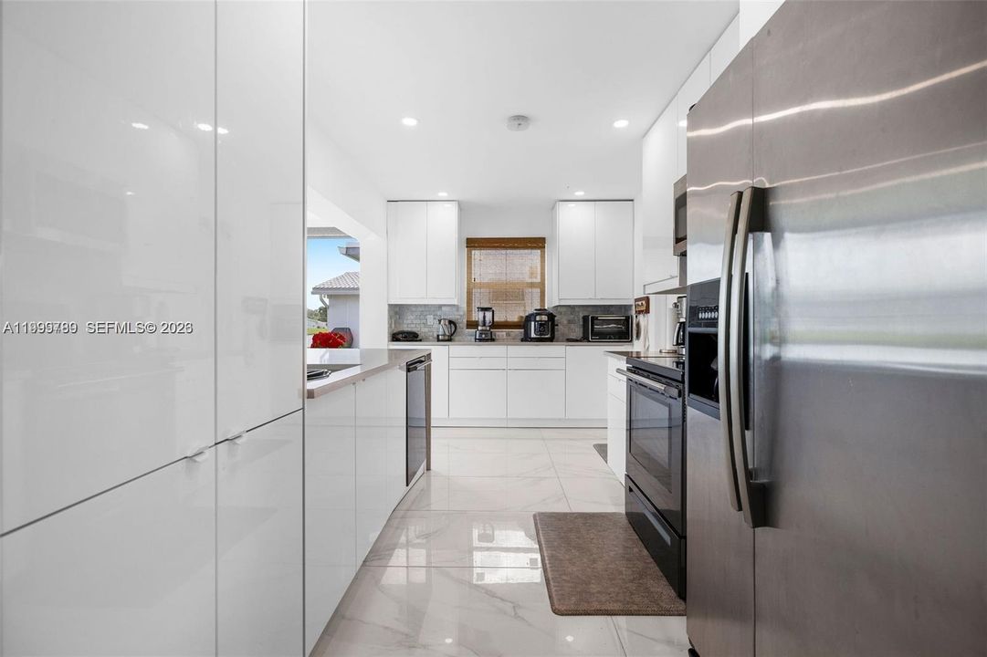 En Venta: $456,500 (2 camas, 2 baños, 1438 Pies cuadrados)