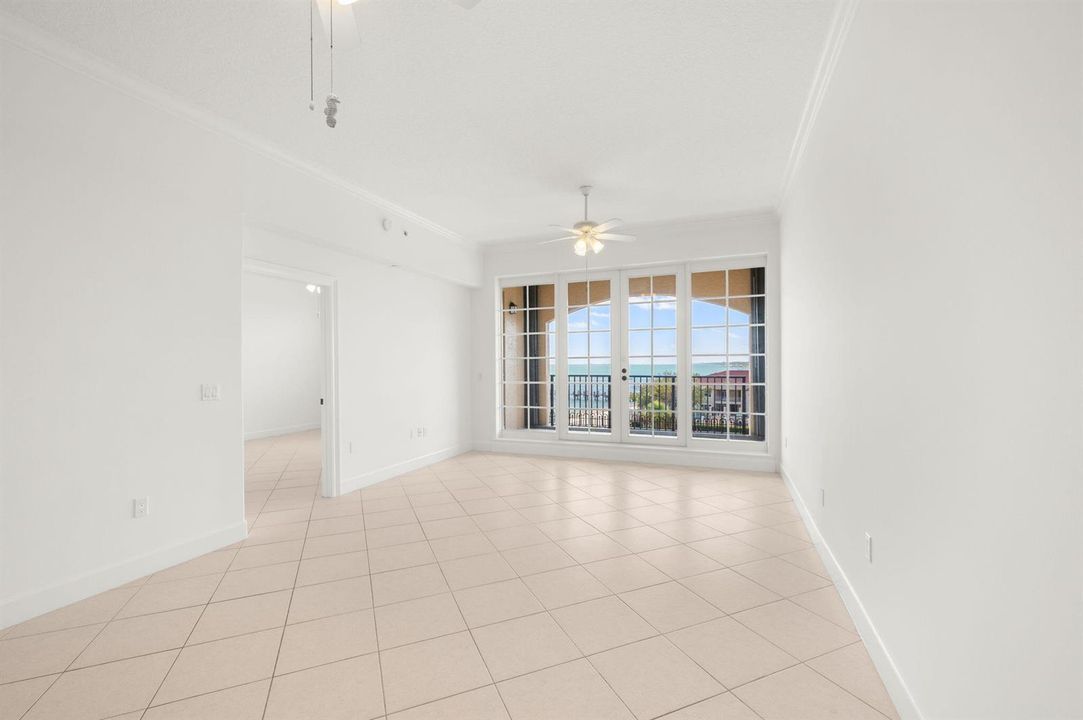 14-web-or-mls-20 Orange Ave 411 - 14