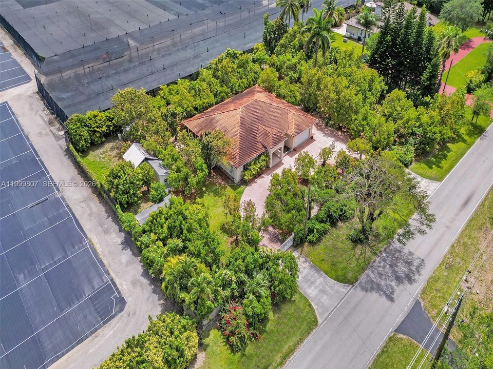 На продажу: $919,900 (3 спален, 2 ванн, 2153 Квадратных фут)