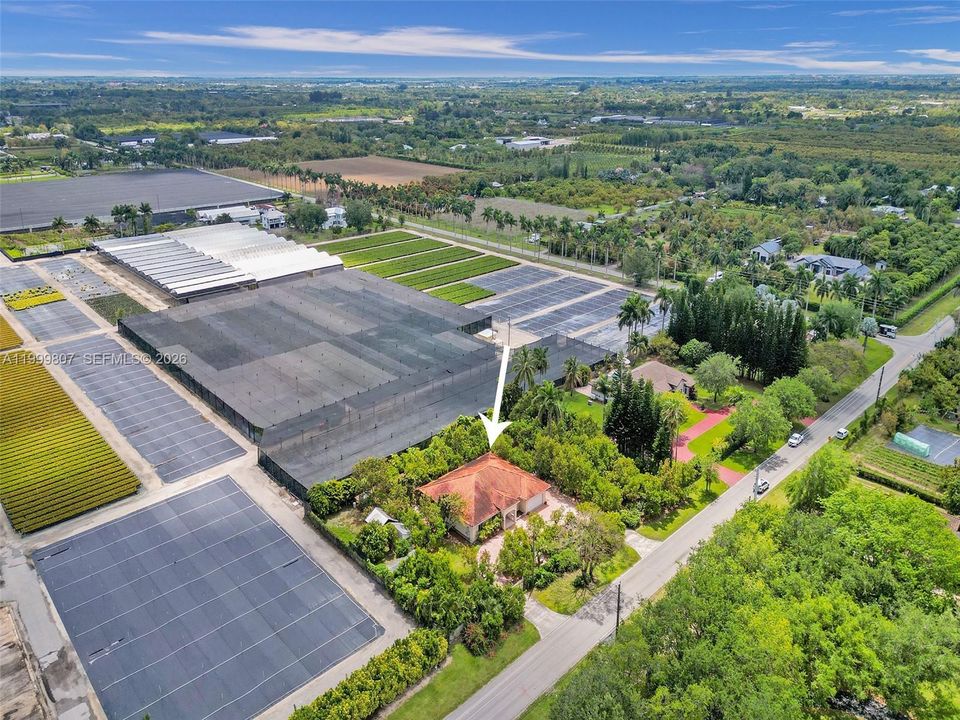На продажу: $919,900 (3 спален, 2 ванн, 2153 Квадратных фут)