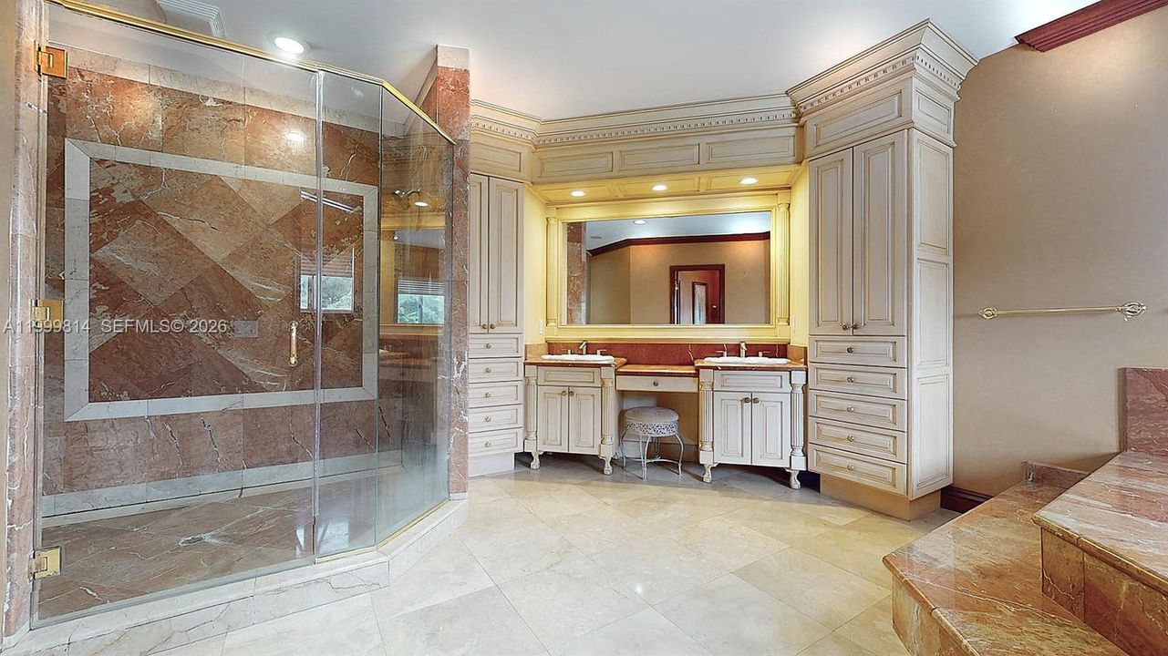 For Sale: $6,700,000 (5 beds, 3 baths, 3851 Square Feet)
