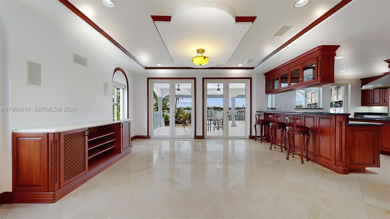 For Sale: $6,700,000 (5 beds, 3 baths, 3851 Square Feet)