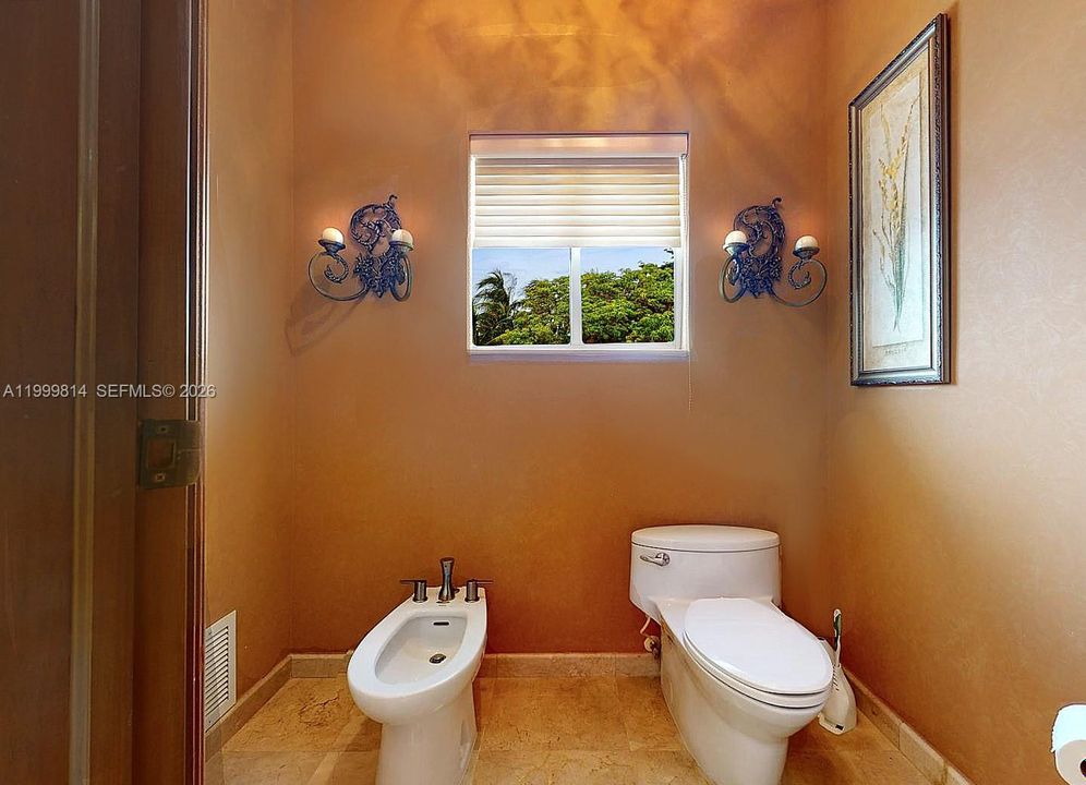 For Sale: $6,700,000 (5 beds, 3 baths, 3851 Square Feet)