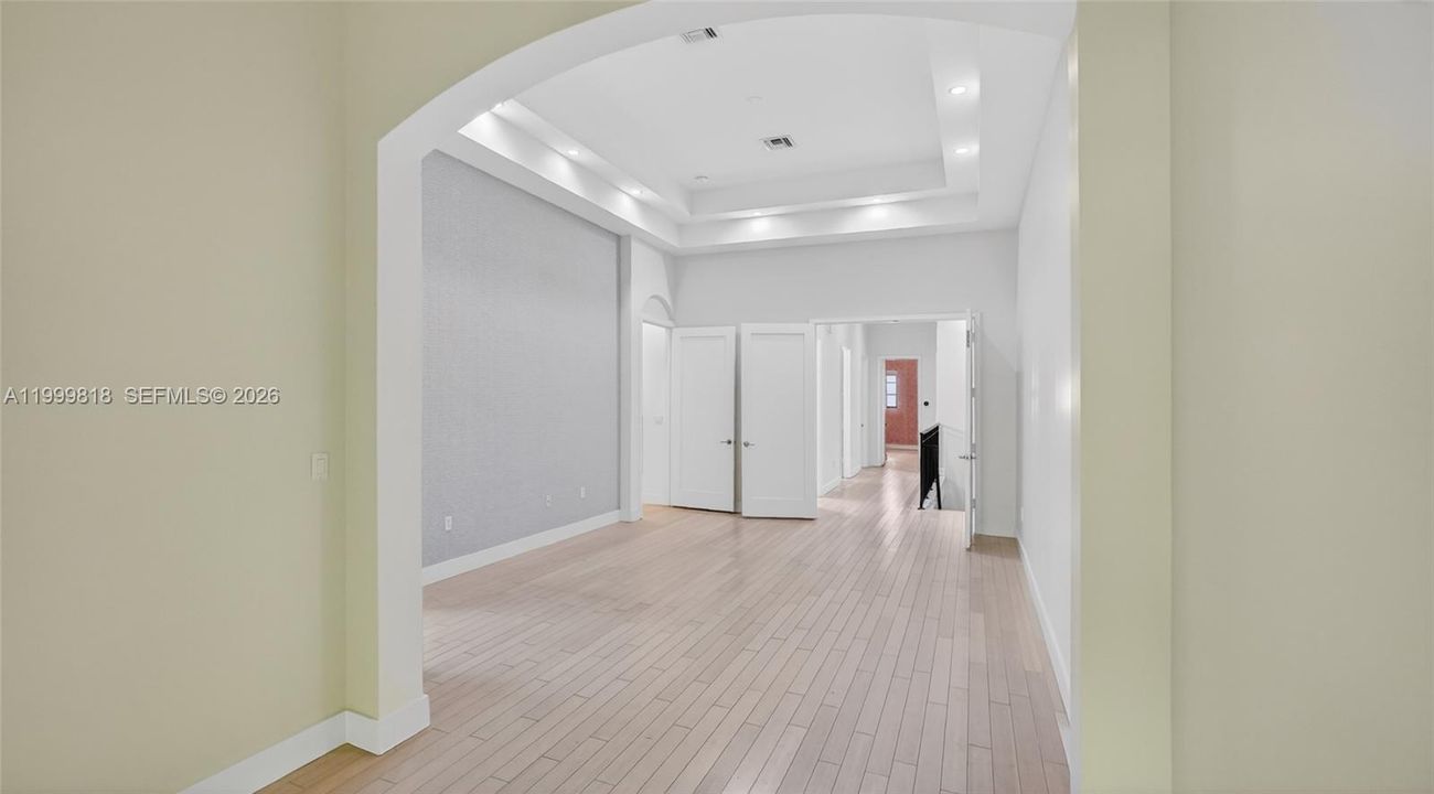 Active With Contract: $9,950 (3 beds, 2 baths, 0 Square Feet)