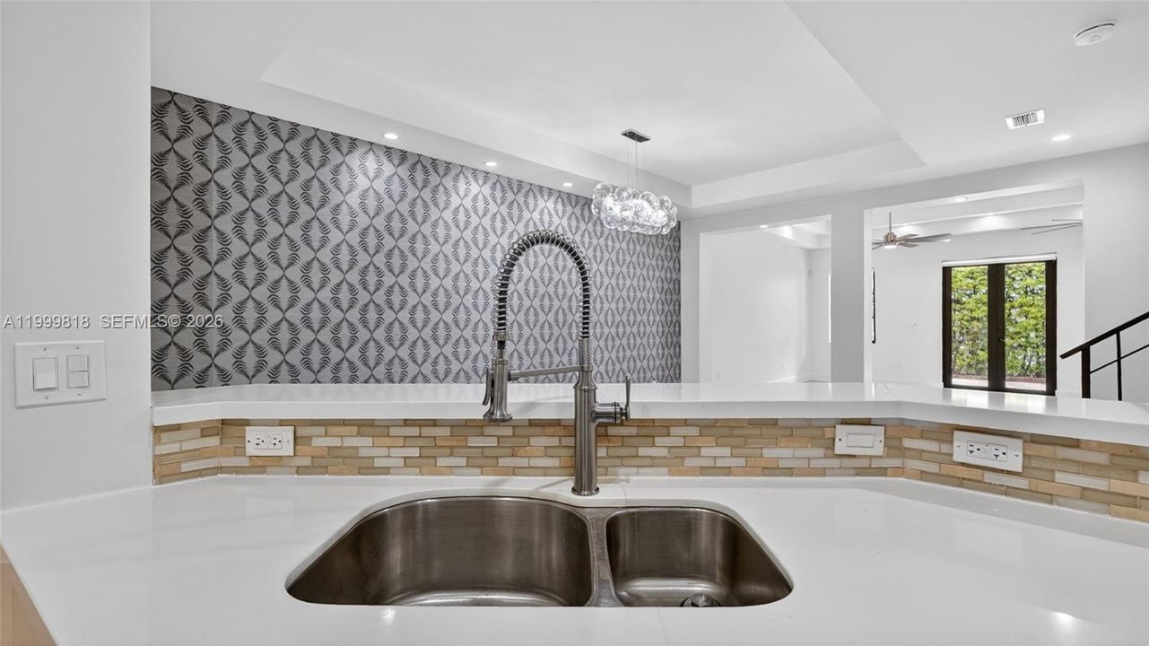 Active With Contract: $9,950 (3 beds, 2 baths, 0 Square Feet)