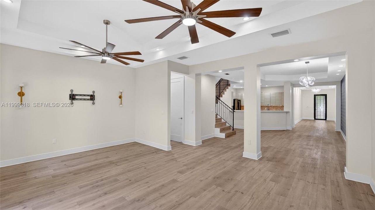 Active With Contract: $9,950 (3 beds, 2 baths, 0 Square Feet)