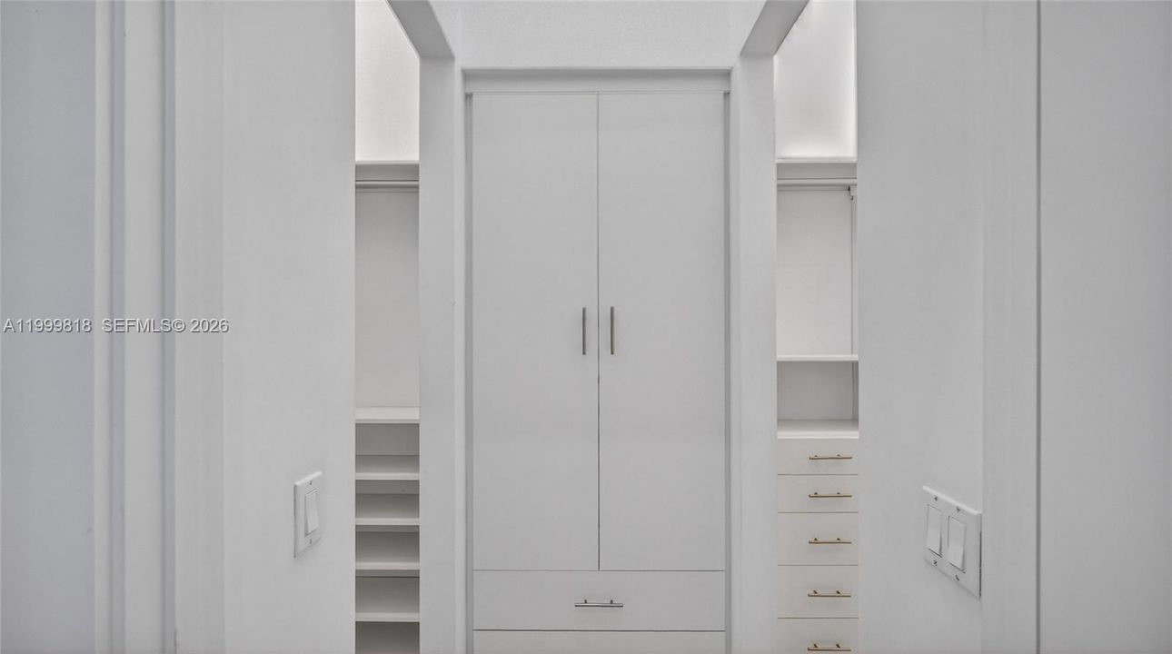 Active With Contract: $9,950 (3 beds, 2 baths, 0 Square Feet)