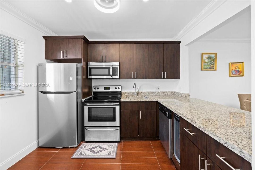 Active With Contract: $150,000 (2 beds, 2 baths, 1025 Square Feet)