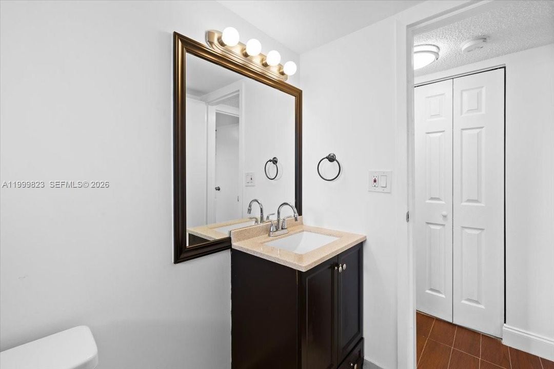 Active With Contract: $150,000 (2 beds, 2 baths, 1025 Square Feet)