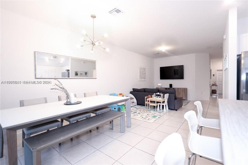 For Sale: $549,999 (3 beds, 2 baths, 1754 Square Feet)