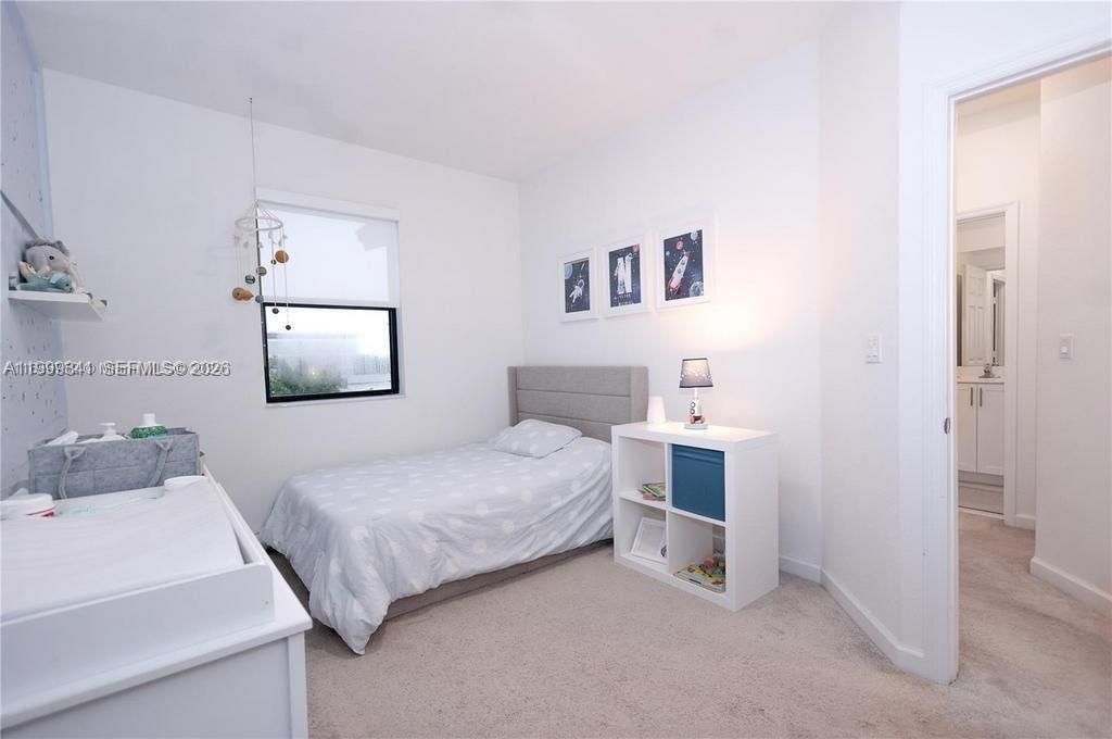 For Sale: $549,999 (3 beds, 2 baths, 1754 Square Feet)