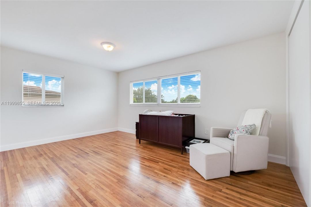 En Venta: $849,990 (4 camas, 3 baños, 1920 Pies cuadrados)
