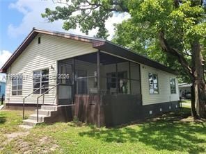 For Sale: $200,000 (4 beds, 1 baths, 0 Square Feet)