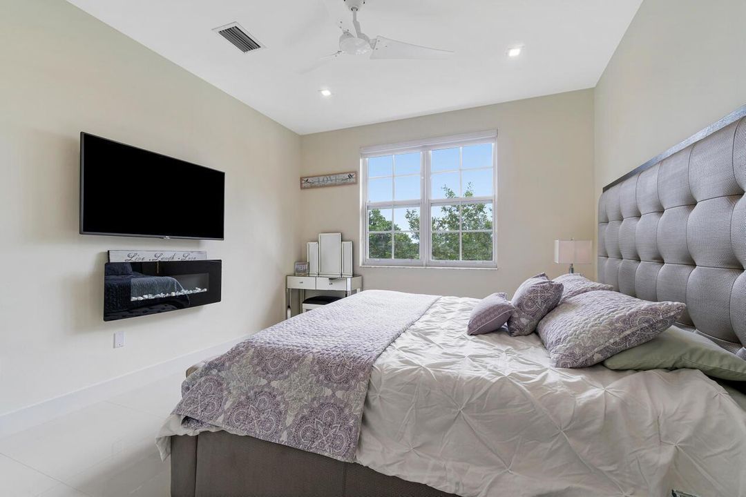 019-11730SaintAndrewsPlace-Wellington-FL