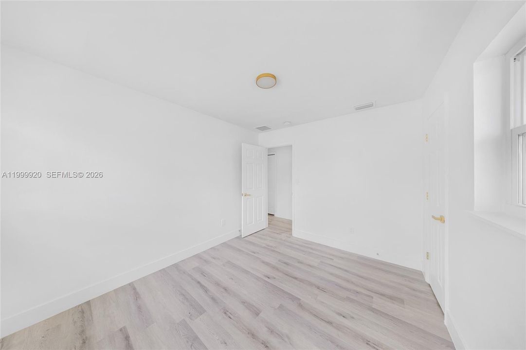 На продажу: $510,000 (3 спален, 2 ванн, 1404 Квадратных фут)