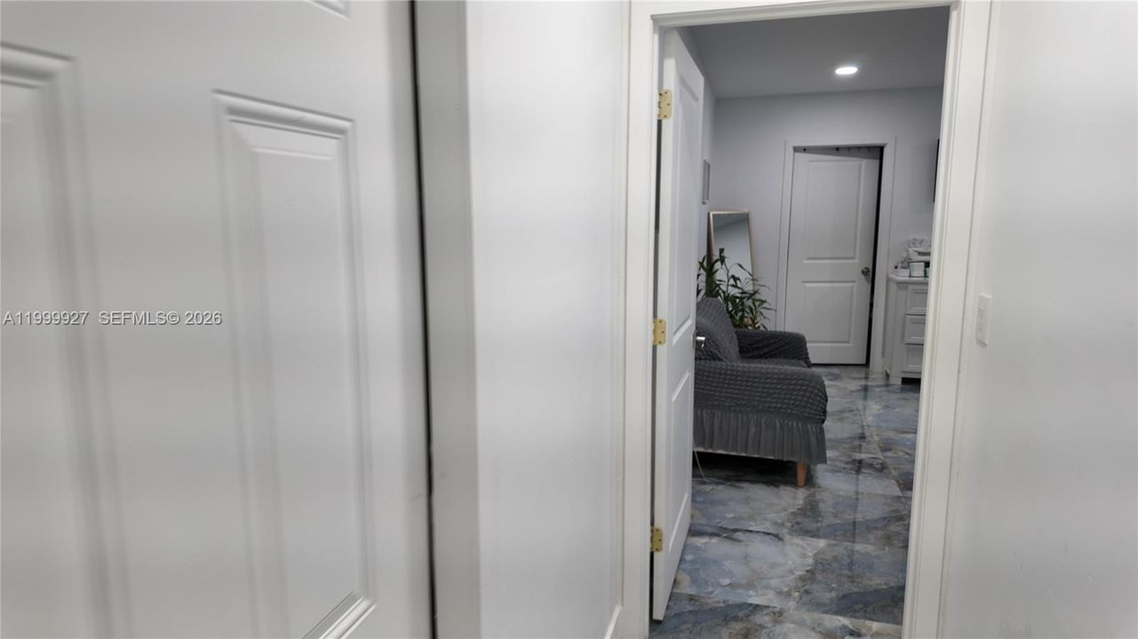 На продажу: $610,000 (3 спален, 2 ванн, 1356 Квадратных фут)
