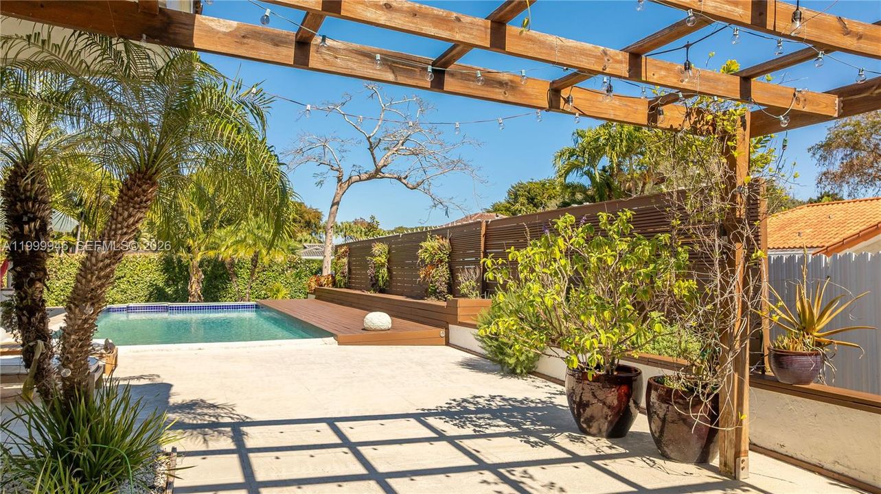 En Renta: $18,000 (5 camas, 4 baños, 3658 Pies cuadrados)