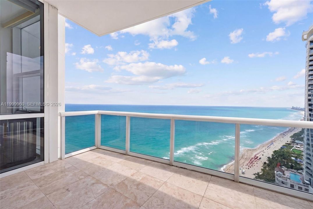 For Sale: $1,575,000 (2 beds, 2 baths, 1600 Square Feet)