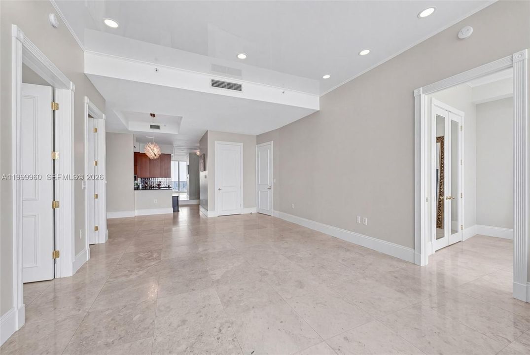 For Sale: $1,575,000 (2 beds, 2 baths, 1600 Square Feet)