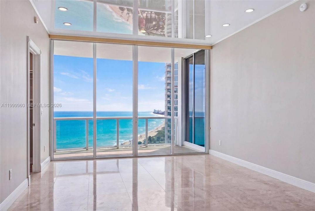 For Sale: $1,575,000 (2 beds, 2 baths, 1600 Square Feet)