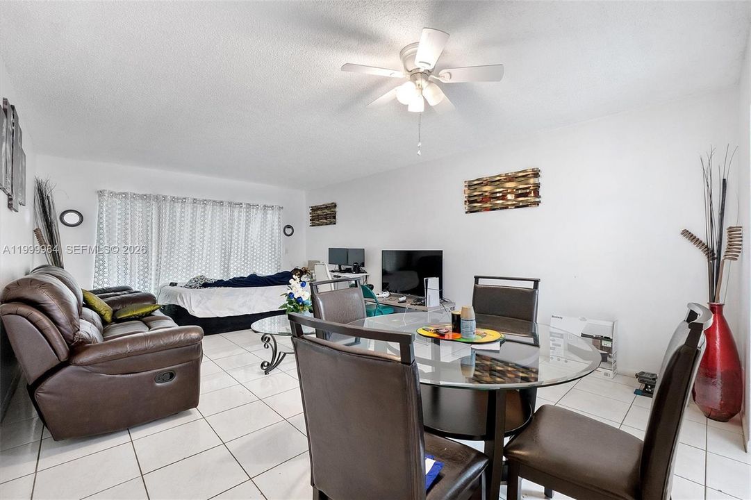 For Sale: $179,000 (2 beds, 2 baths, 1167 Square Feet)