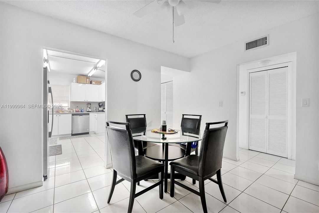 For Sale: $179,000 (2 beds, 2 baths, 1167 Square Feet)