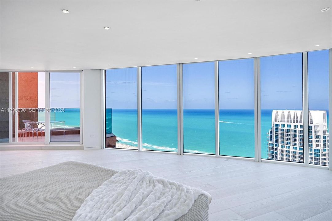 For Sale: $24,999,000 (4 beds, 6 baths, 5680 Square Feet)