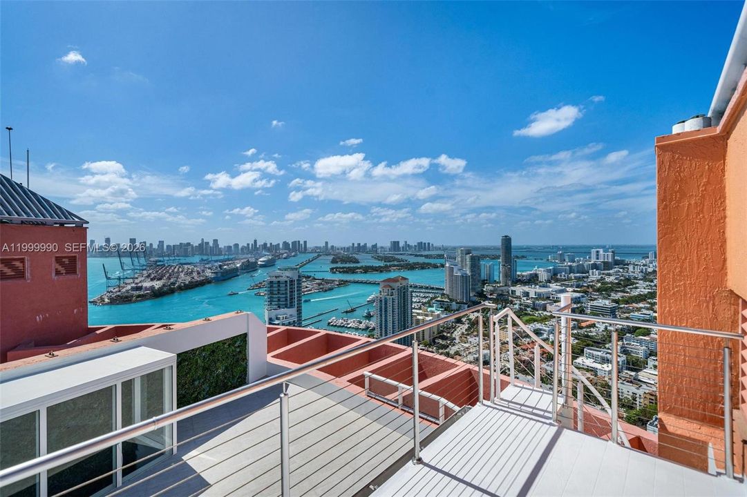 For Sale: $24,999,000 (4 beds, 6 baths, 5680 Square Feet)