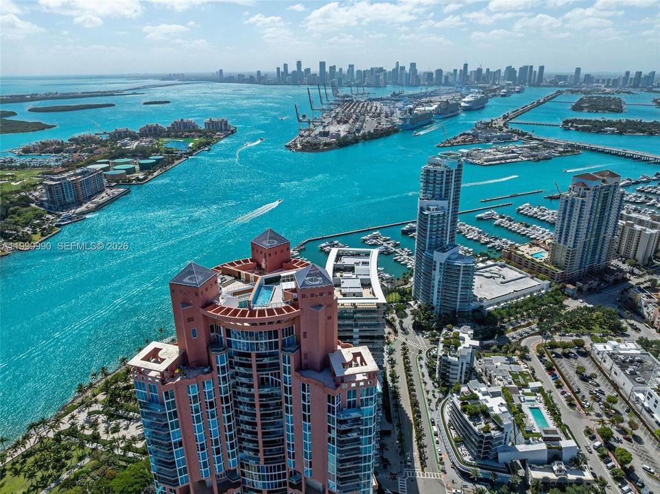 For Sale: $24,999,000 (4 beds, 6 baths, 5680 Square Feet)