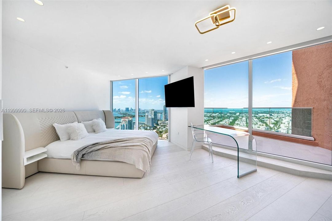 For Sale: $24,999,000 (4 beds, 6 baths, 5680 Square Feet)