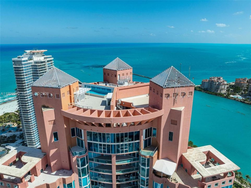 For Sale: $24,999,000 (4 beds, 6 baths, 5680 Square Feet)