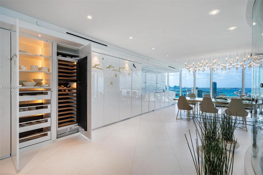 For Sale: $24,999,000 (4 beds, 6 baths, 5680 Square Feet)