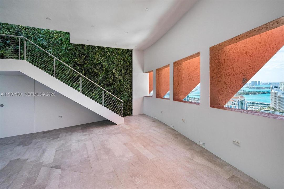 For Sale: $24,999,000 (4 beds, 6 baths, 5680 Square Feet)