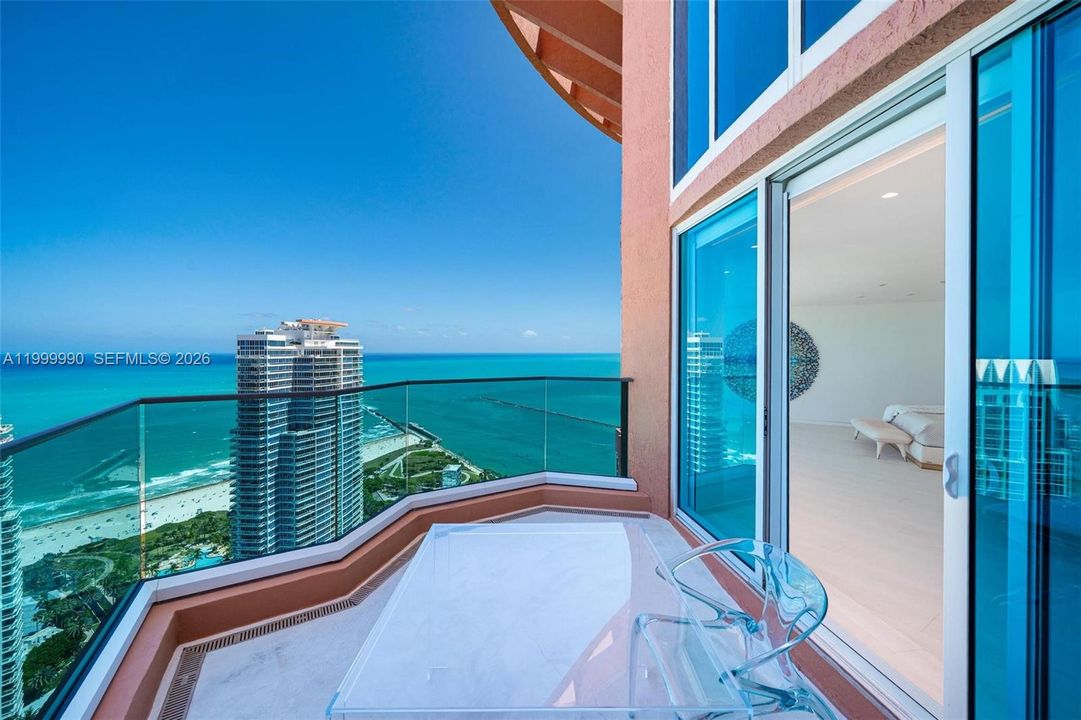 For Sale: $24,999,000 (4 beds, 6 baths, 5680 Square Feet)