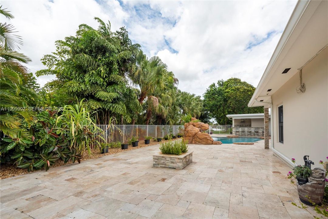 Active With Contract: $1,399,000 (4 beds, 3 baths, 3397 Square Feet)