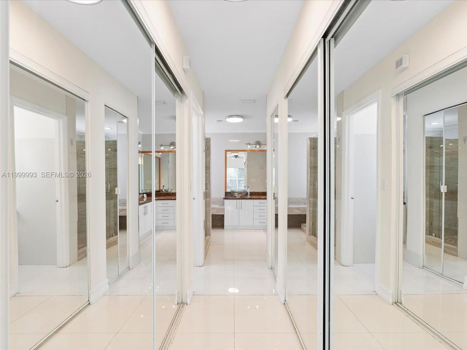 Recientemente alquilado: $4,980 (4 camas, 2 baños, 2298 Pies cuadrados)